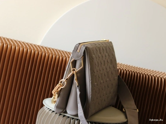 COUSSIN VUITTON MM-34*24*12cm LOUIS 0521